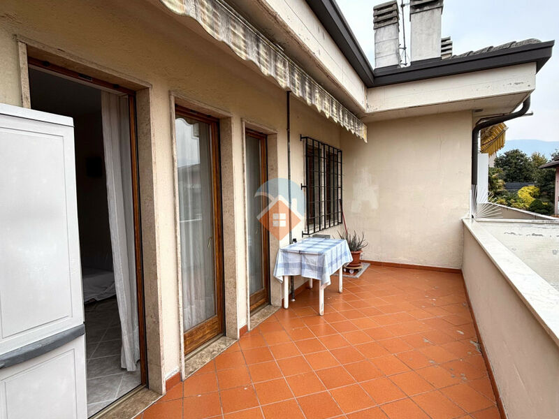 Trilocale con Terrazza, cantina e garage!