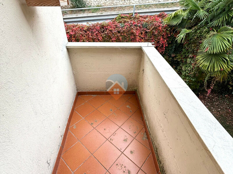 Isera - Trilocale con Terrazza, cantina e garage!