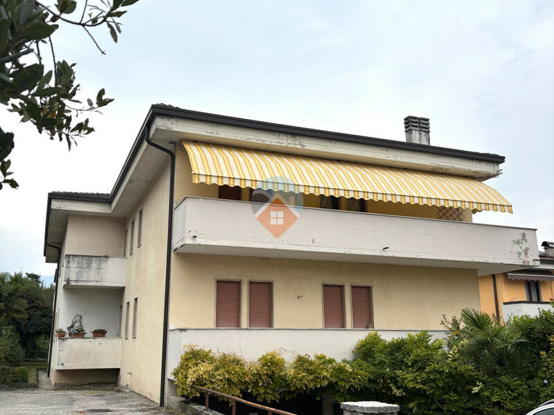 Isera - Trilocale con Terrazza, cantina e garage!