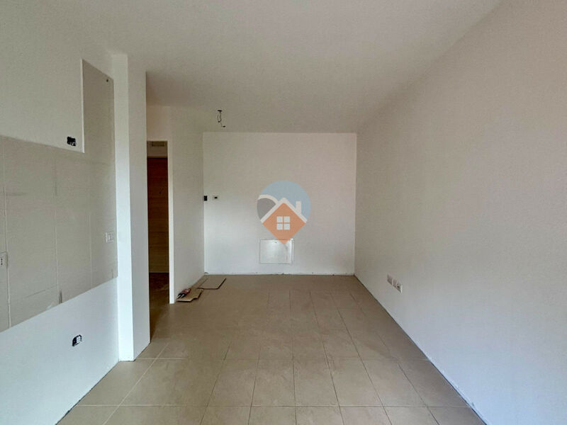 Mori - Trilocale con TERRAZZA Seminuovo!