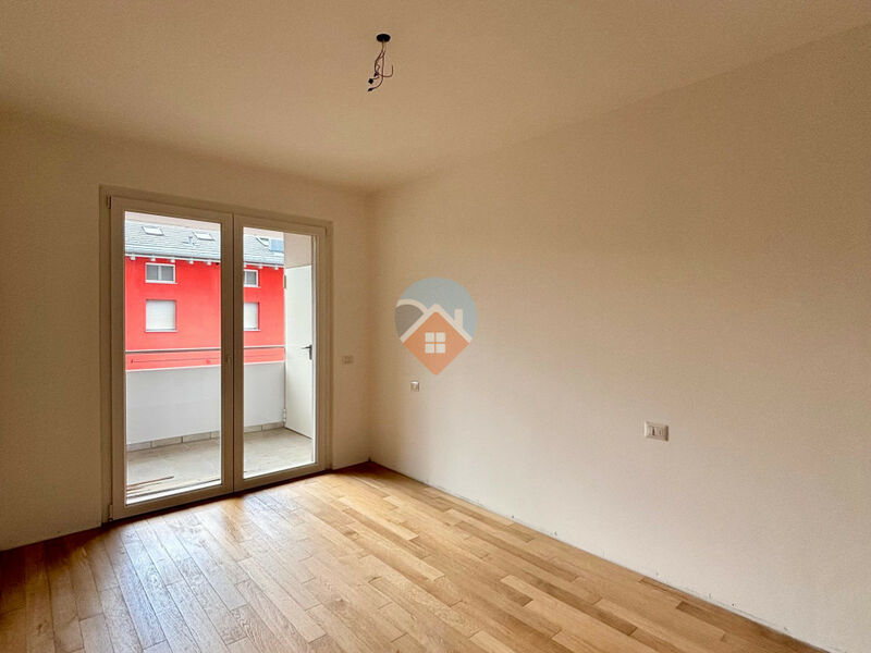 Mori - Trilocale con TERRAZZA Seminuovo!