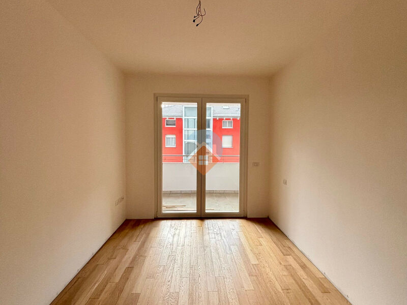 Mori - Trilocale con TERRAZZA Seminuovo!