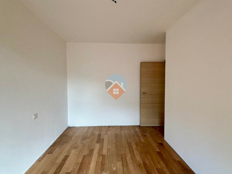 Mori - Trilocale con TERRAZZA Seminuovo!