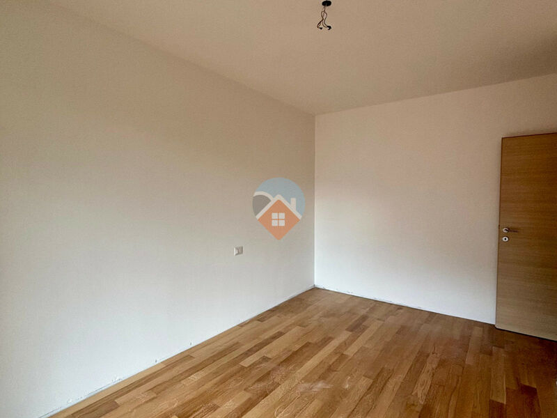 Mori - Trilocale con TERRAZZA Seminuovo!