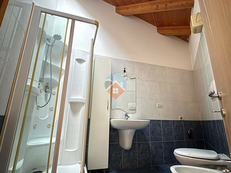 Rovereto - AMPIO BILOCALE con TERRAZZA e GARAGE