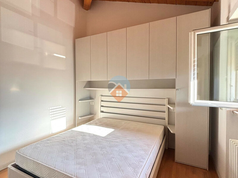 Rovereto - AMPIO BILOCALE con TERRAZZA e GARAGE