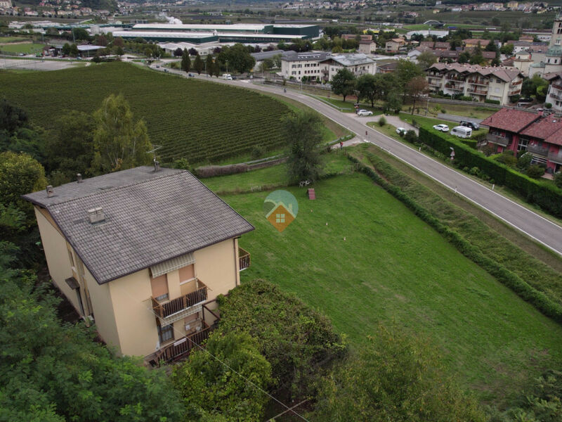 Villa Lagarina - Casa Indipendente Bifamiliare in Vendita a Villa Lagarina
