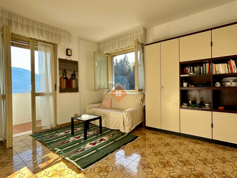 Altopiano della Vigolana - Bilocale con Vista Spettacolare sul Lago di Caldonazzo