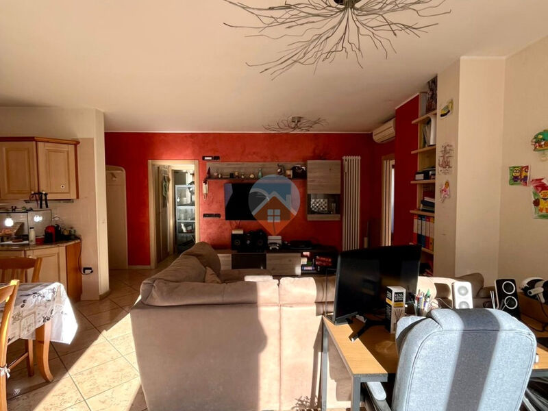 Ala - Spazioso Appartamento Quadrilocale in Vendita ad Ala