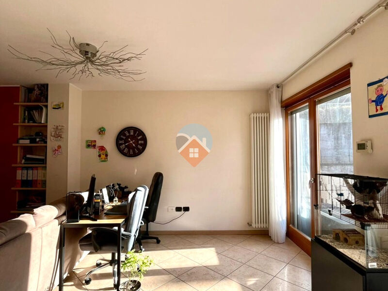 Ala - Spazioso Appartamento Quadrilocale in Vendita ad Ala