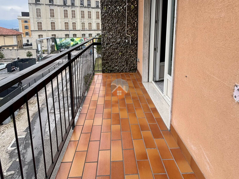 Rovereto - Sacco - AMPIO quadrilocale SOLEGGIATO!