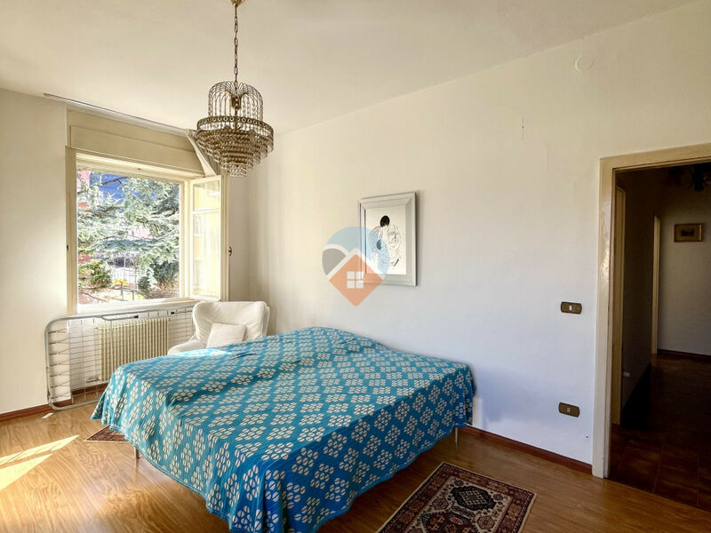 Ala - Appartamento Trilocale da Ristrutturare in Centro ad Ala