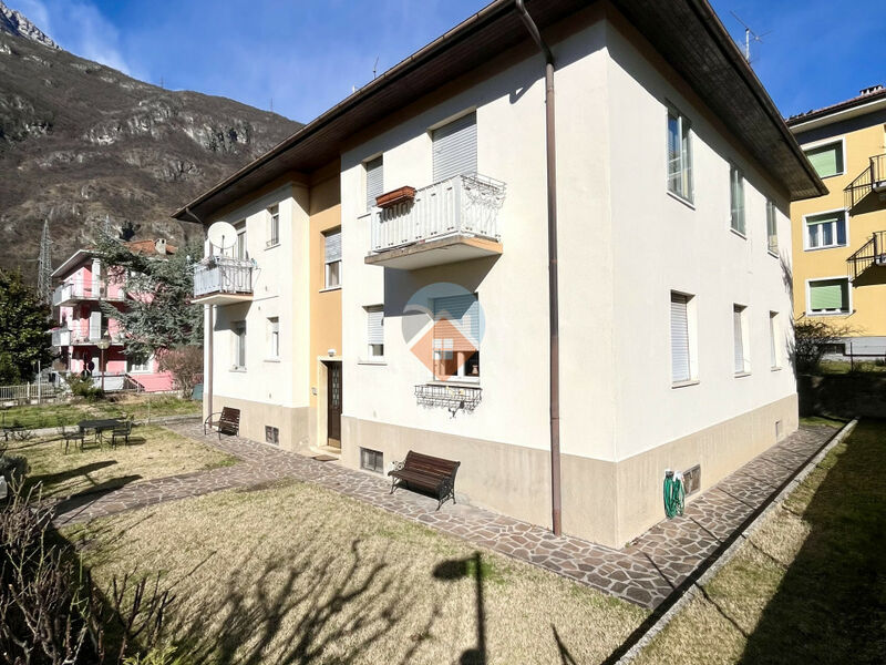 Ala - Appartamento Trilocale da Ristrutturare in Centro ad Ala