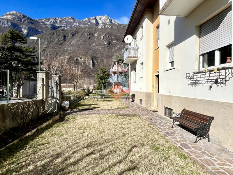 Ala - Appartamento Trilocale da Ristrutturare in Centro ad Ala