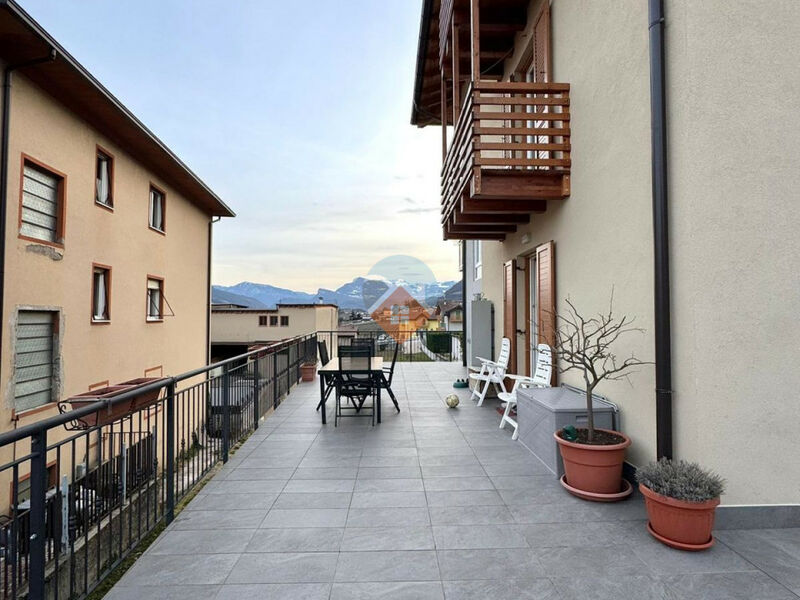 Nogaredo - Introvabile BILOCALE con STREPITOSA TERRAZZA!