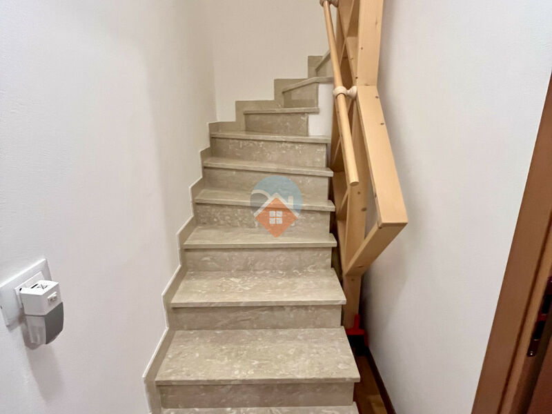 Brentonico - bilocale con garage ammobiliato