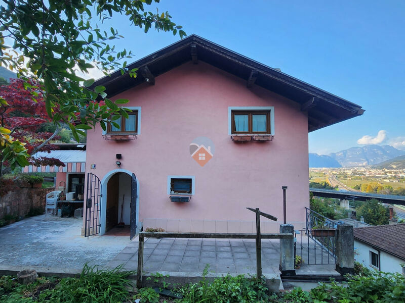 Trento - Ampio appartamento duplex con giardino e vista panoramica a Piedicastello, Trento