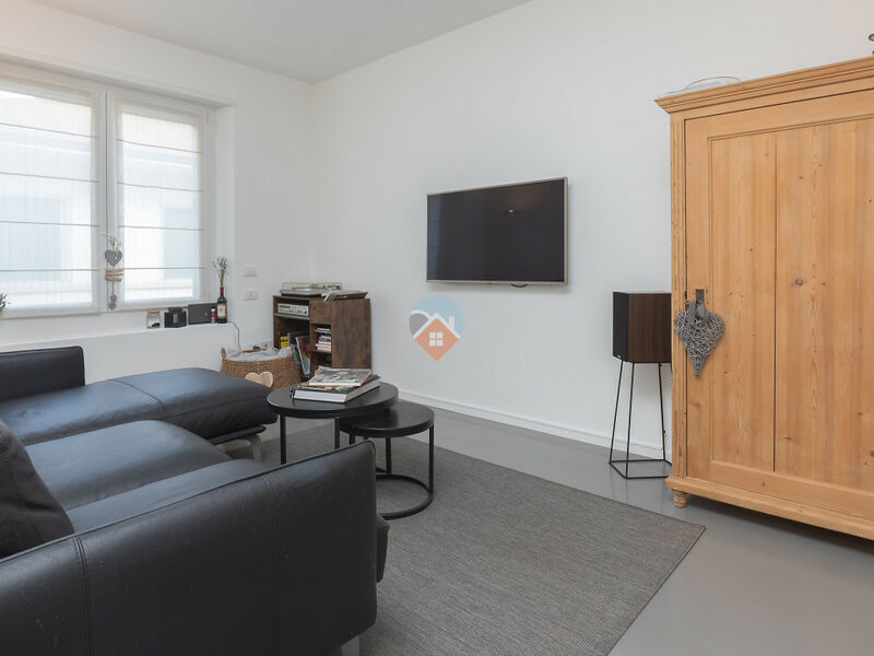 Rovereto - 3 camere ristrutturato con terrazza, cantina e due posti auto