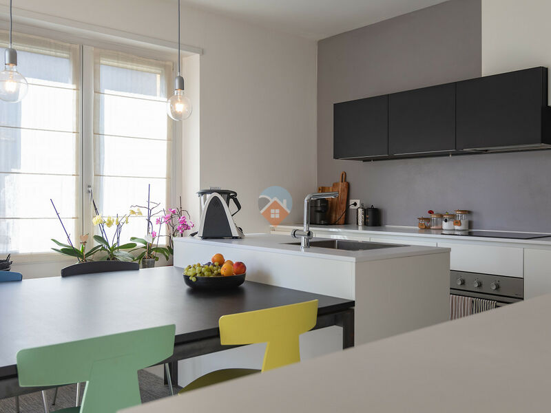 Rovereto - 3 camere ristrutturato con terrazza, cantina e due posti auto