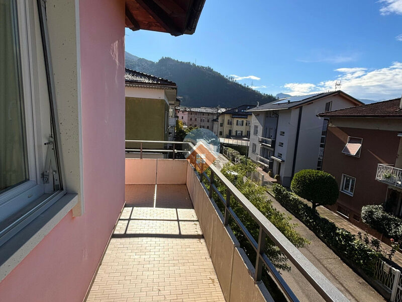 Rovereto - ULTIMO piano con TERRAZZA e SOTTOTETTO!