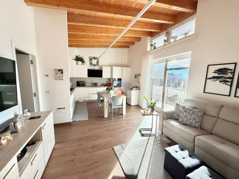 Predaia - Quadrilocale SEMINUOVO con box doppio, stube ecc...