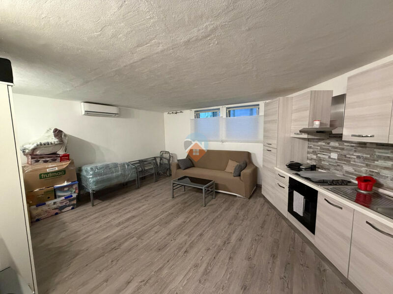 Predaia - Quadrilocale SEMINUOVO con box doppio, stube ecc...