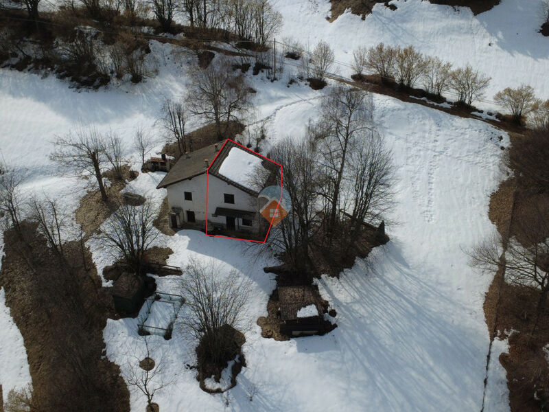 Brentonico - porzione di casa bifamiliare san valentino