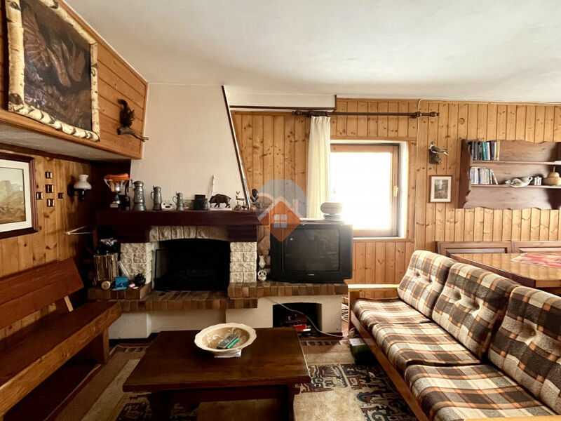 Brentonico - porzione di casa bifamiliare san valentino