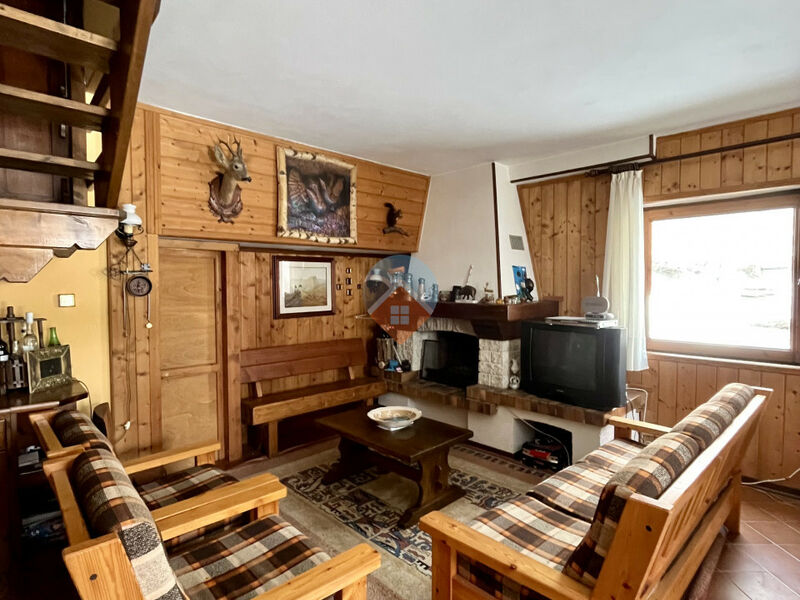 Brentonico - porzione di casa bifamiliare san valentino