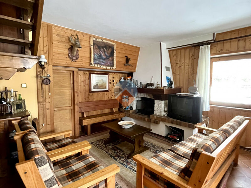 Brentonico - porzione di casa bifamiliare san valentino