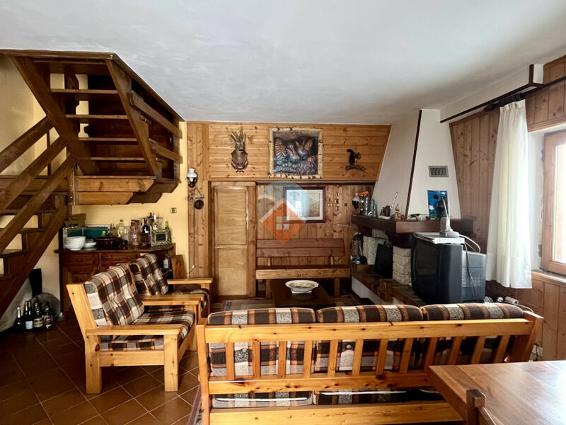 Brentonico - porzione di casa bifamiliare san valentino