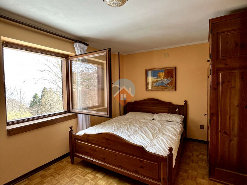 Brentonico - porzione di casa bifamiliare san valentino