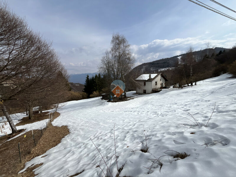 Brentonico - porzione di casa bifamiliare san valentino