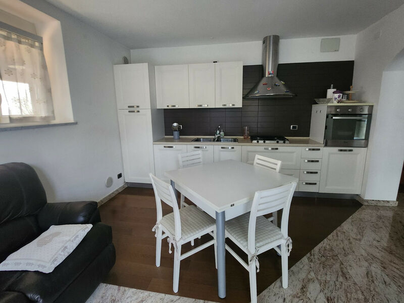 Pomarolo - AFFITTASI BILOCALE a piano terra per 1 PERSONA!