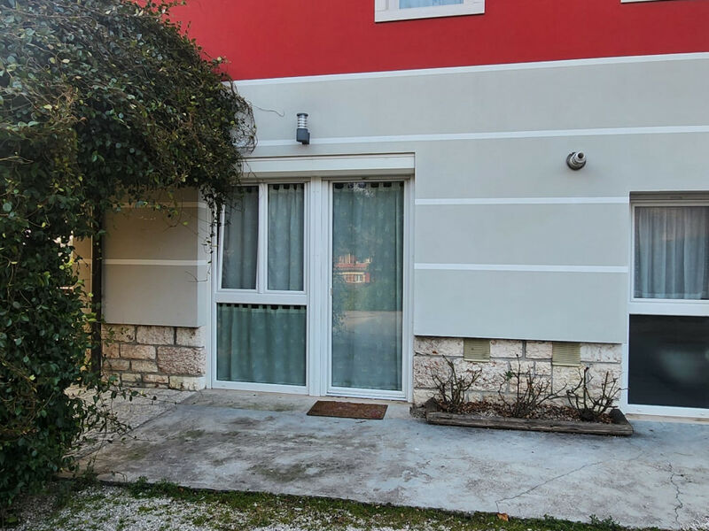 Pomarolo - AFFITTASI BILOCALE a piano terra per 1 PERSONA!