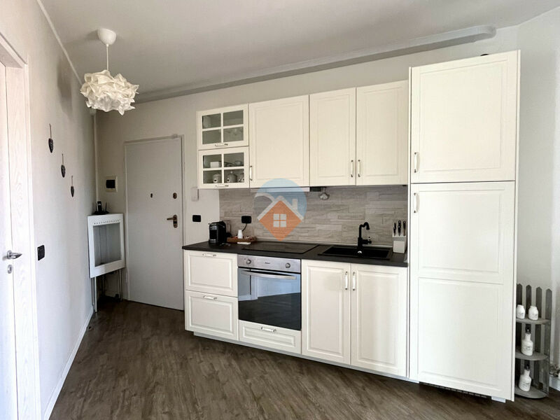 Castelnuovo del Garda - Bilocale con ampio giardino e cantina