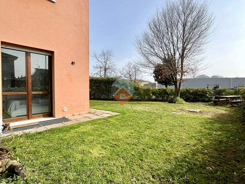 Castelnuovo del Garda - Bilocale con ampio giardino e cantina