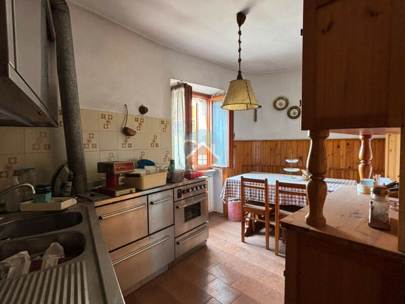 Nogaredo - Porzione di casa terra cielo in Vendita a Nogaredo