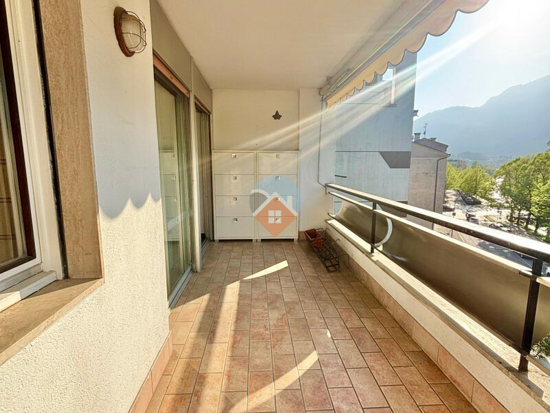 Rovereto - Ampio ed elegante quadrilocale con Terrazza!