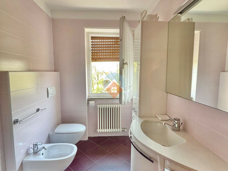 Rovereto - Ampio ed elegante quadrilocale con Terrazza!
