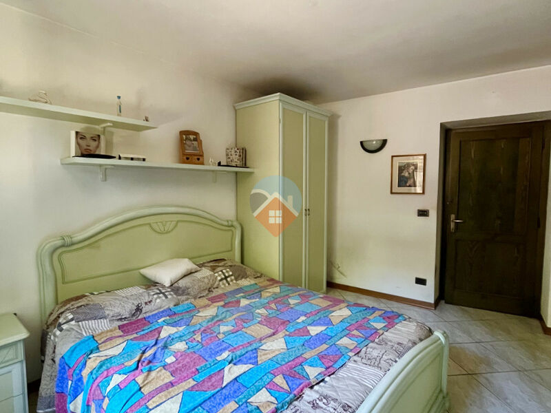 Rovereto - ampio appartamento con pertinenze e due terrazze