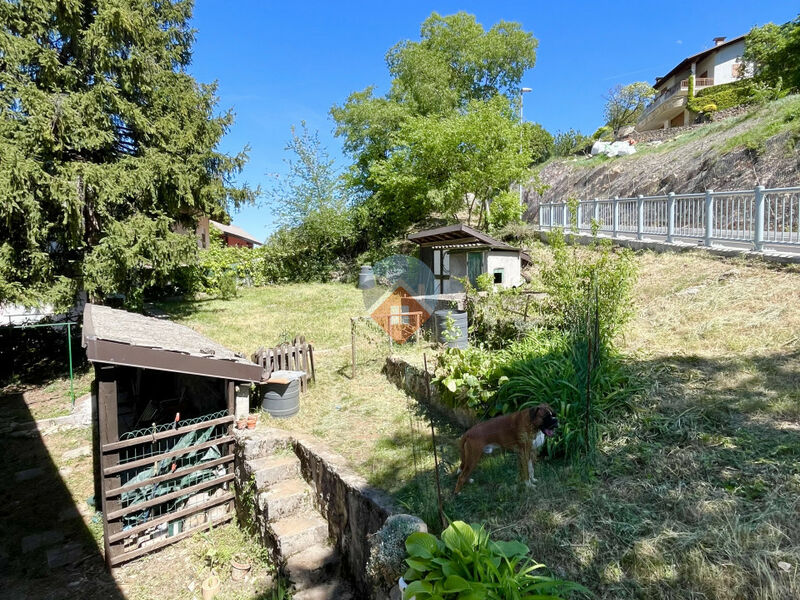Rovereto - ampio appartamento con pertinenze e due terrazze