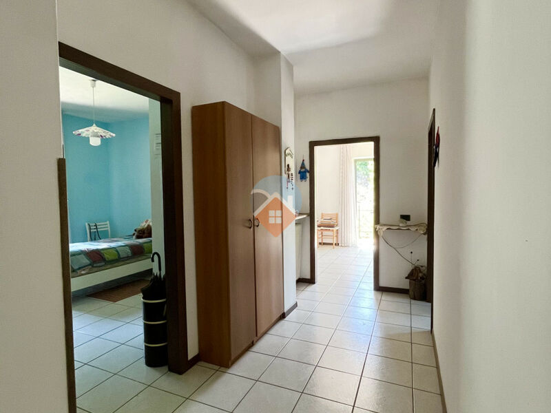 Rovereto - ampio 3 camere con poggioli e cantina