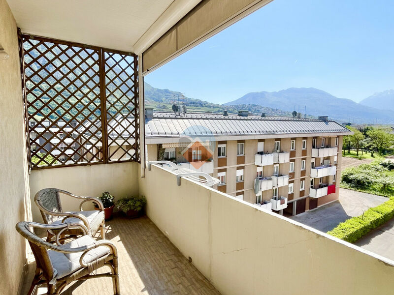 Trento - ampio 3 camere con 2 bagni ristrutturato con garage