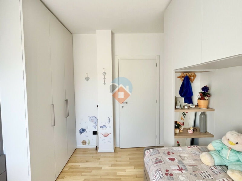 Trento - ampio 3 camere con 2 bagni ristrutturato con garage