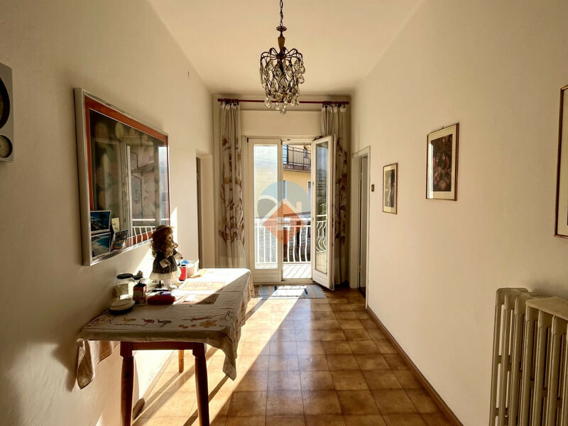 Rovereto - Ampio Appartamento Trilocale in Vendita a Rovereto - Zona Sacco