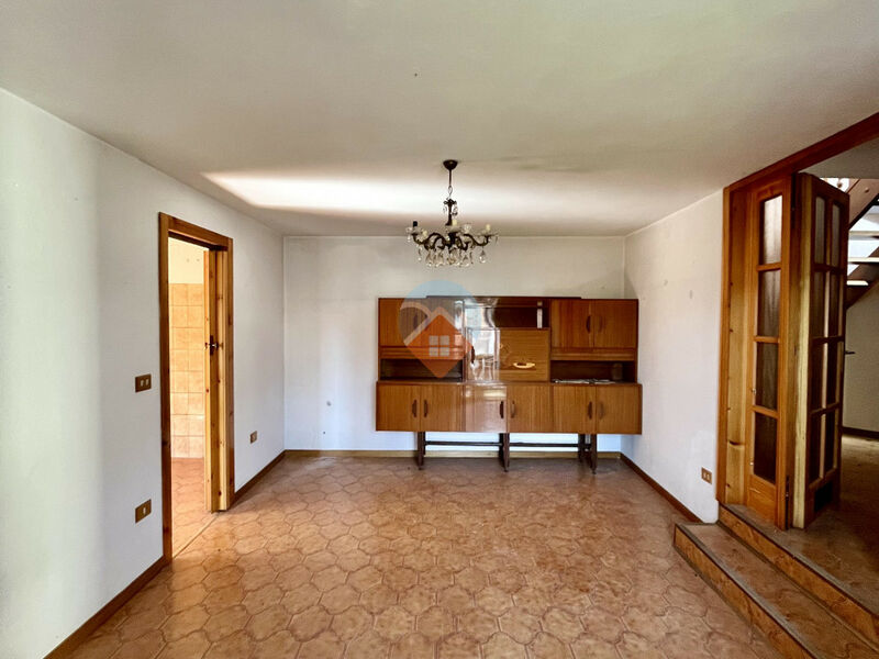 Villa Lagarina - duplex con giardino terrazza e garage