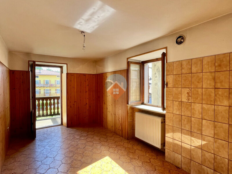 Villa Lagarina - duplex con giardino terrazza e garage