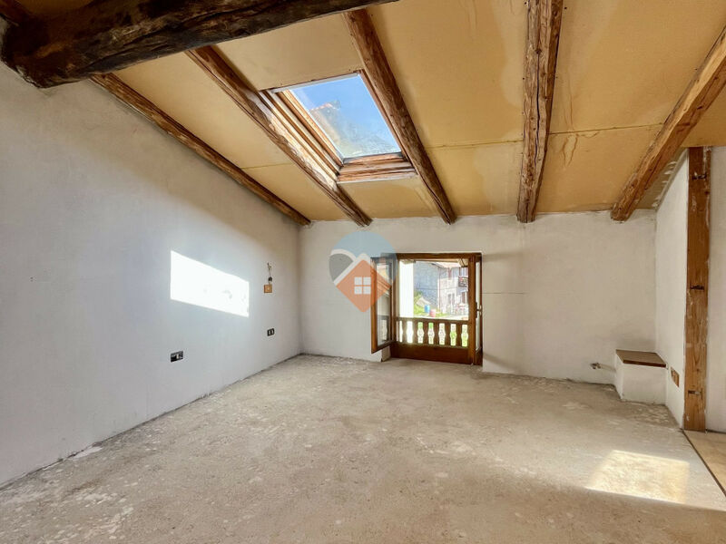 Villa Lagarina - duplex con giardino terrazza e garage
