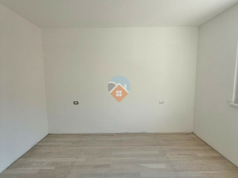 Mori - 2 STANZE Moderno, Classe A - Con Terrazze e GARAGE